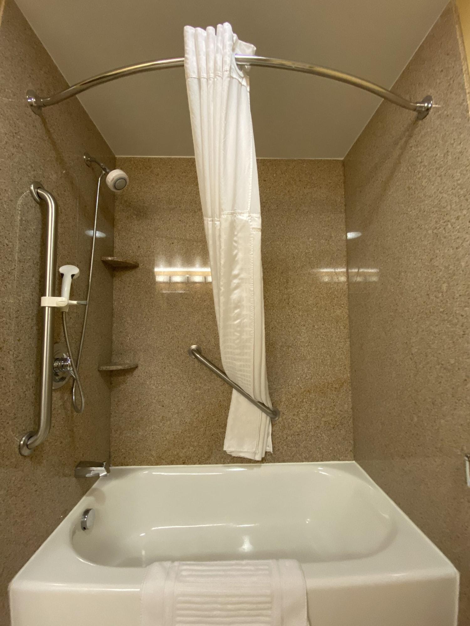 Quality Inn Near Walden Galleria Mall Cheektowaga Exteriér fotografie