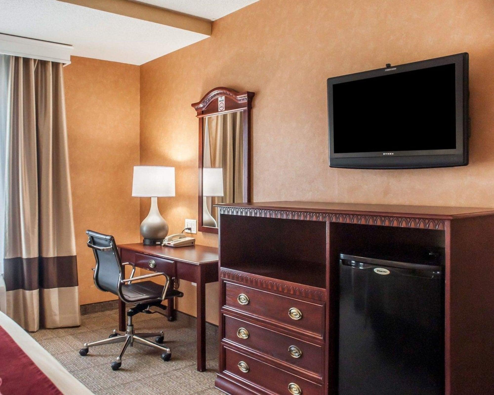 Quality Inn Near Walden Galleria Mall Cheektowaga Exteriér fotografie