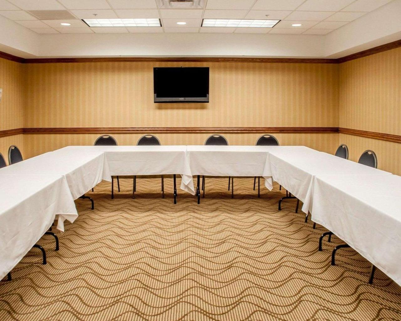 Quality Inn Near Walden Galleria Mall Cheektowaga Exteriér fotografie
