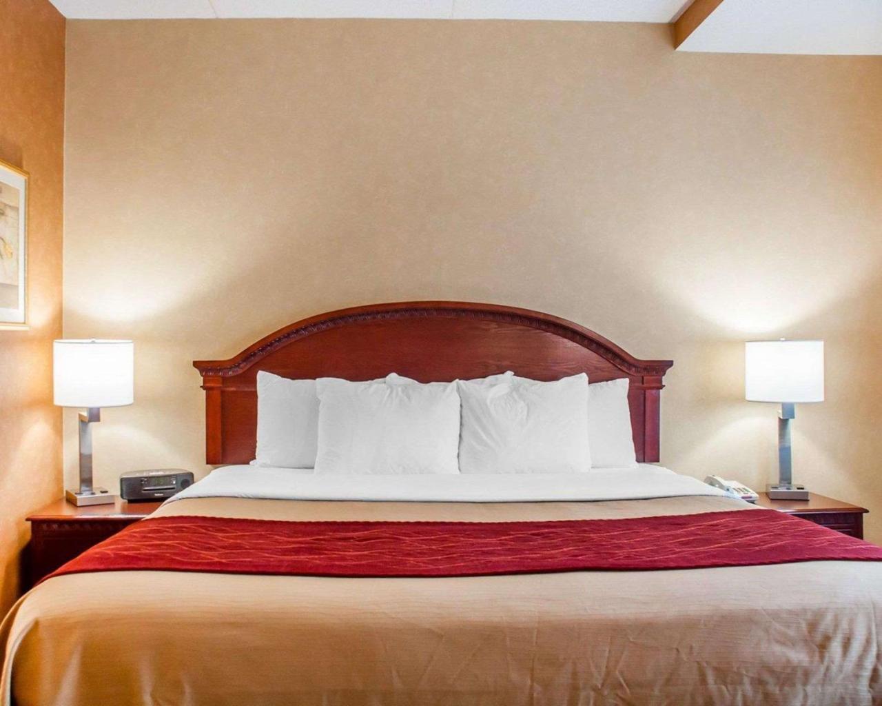 Quality Inn Near Walden Galleria Mall Cheektowaga Exteriér fotografie